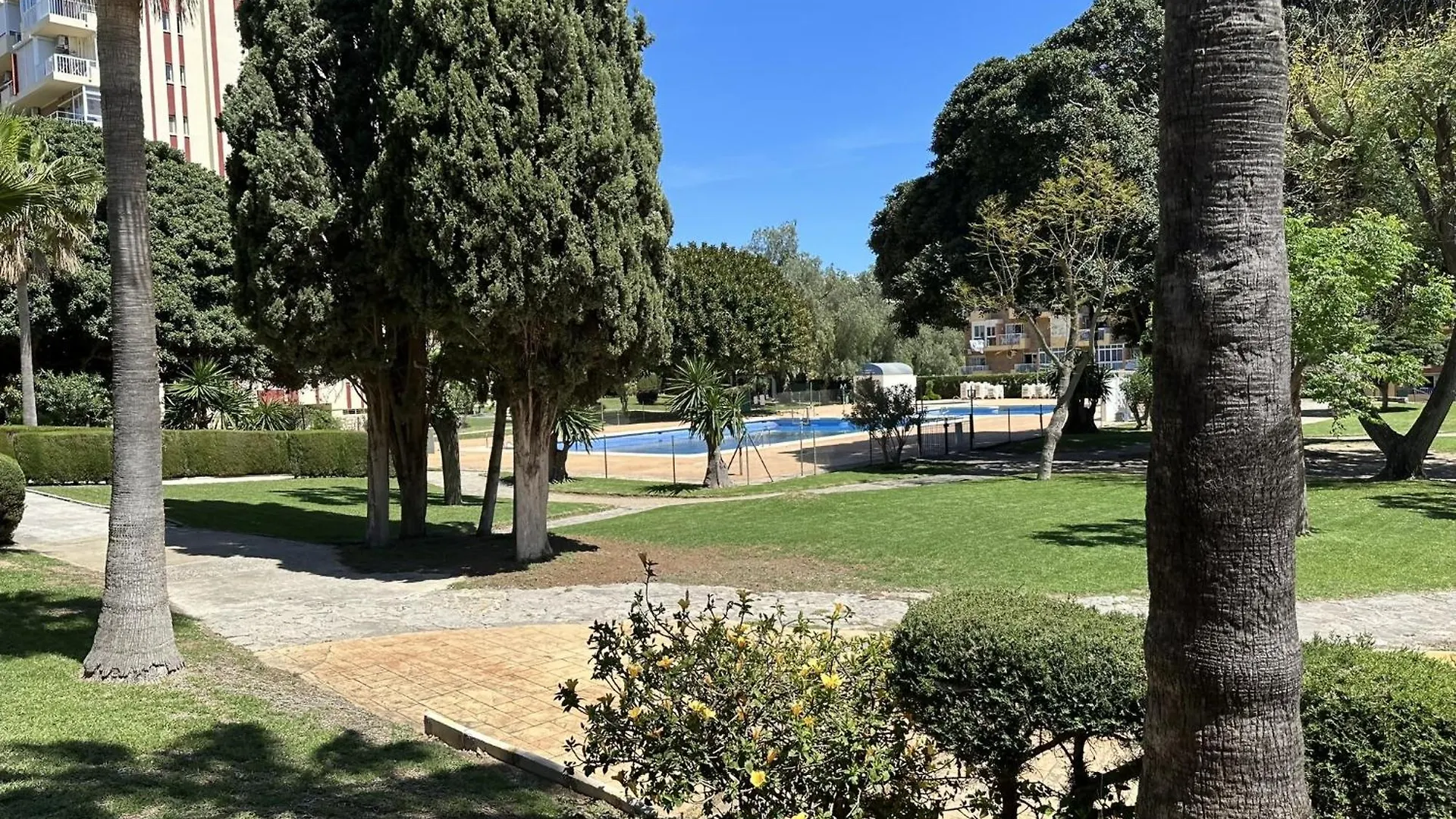Apartment Estudio Centrico A 900M De La Playa En Benalmade Benalmadena