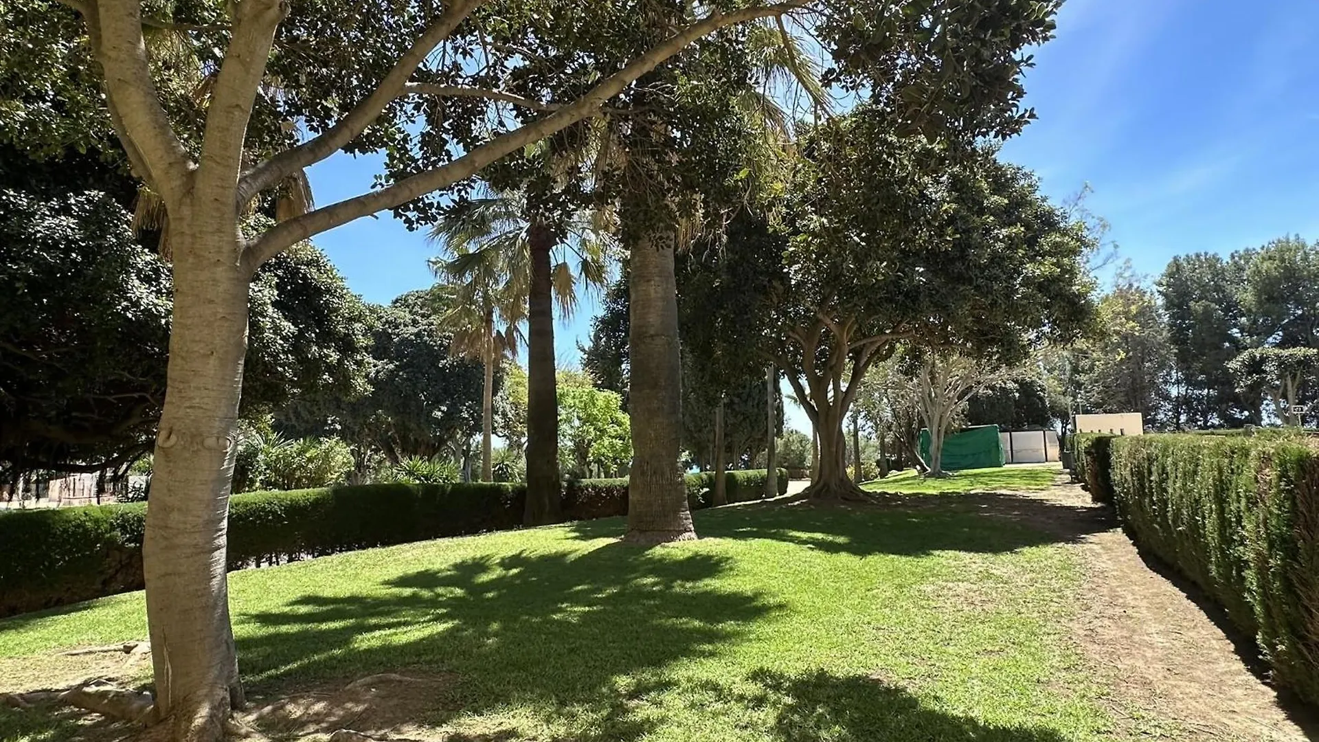 Estudio Centrico A 900M De La Playa En Benalmade Benalmadena